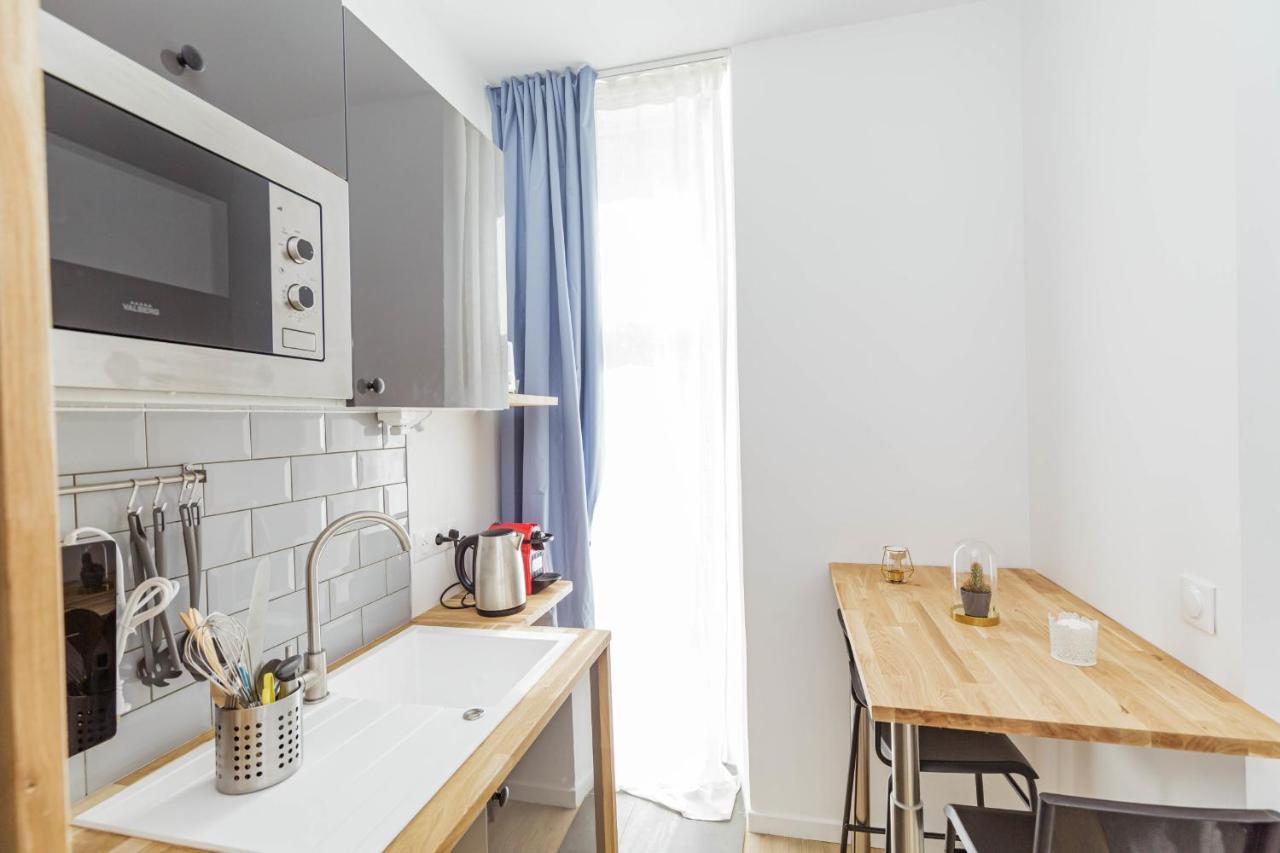 Nice 23 M Bright And Renovated Courtyard Side Paris Exterior photo